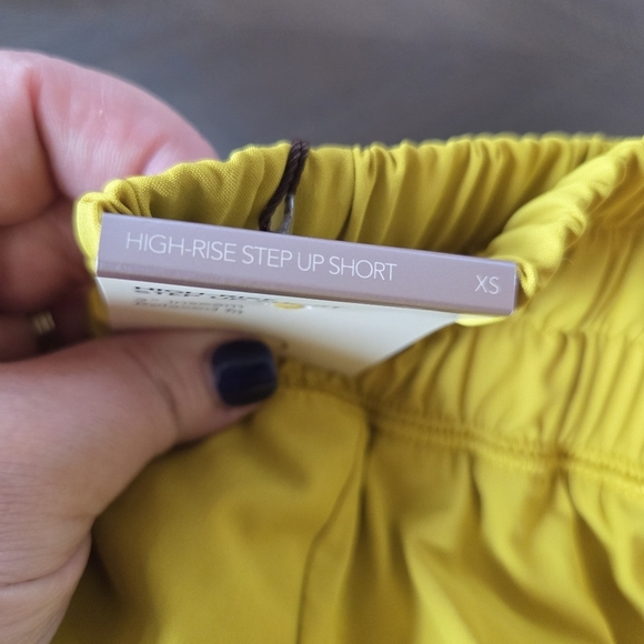 CALIA by Carrie Underwood High-Rise Step Up Short - XS - Acid Atlas New Running - Picture 11 of 12